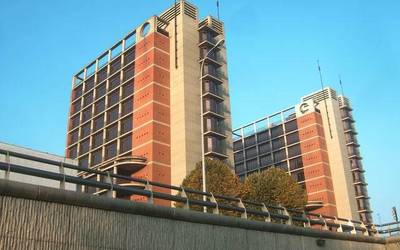 Aurrekontuen foru araua urratzea "praktika orokortua" al den ikertzeko eskatu du aurrez salaketa jarri zuen herritarrak