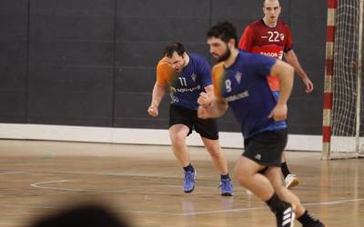 'Play-off' postuengatik lehian ibiliko dira bergararrak eta oñatiarrak zapatuan