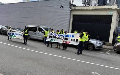 Acha-Orbeako beharginek hitzarmen berri baterako bidea hasi dute enpresagaz