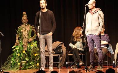 Salgai daude Mendaroko 'Zerua motxailen aterpe' bertso-saiorako sarrerak