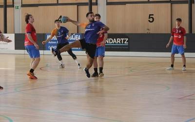 Bergararrak garaile Labegaraietan jokatu den derbian