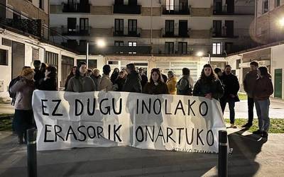 Sarrigurengo eraso matxista salatzeko elkarretaratzea egin dute Beran