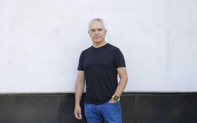 Xabier Euzkitze: "Euskarari dagokionez, gauza onak kutsatu beharrean, txarrak kutsatzen ari gara"