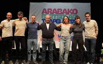 Lehen fasea amaituta, hamabi bertsolari sailkatu dira finalaurrekoetara