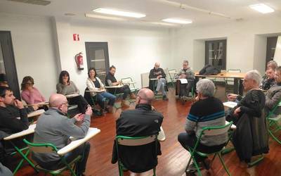 Nazio elkarrizketa, memoria bizia eta etxebizitza proiektuak izan ditu berbagai Eskoriatzako EH Bilduk