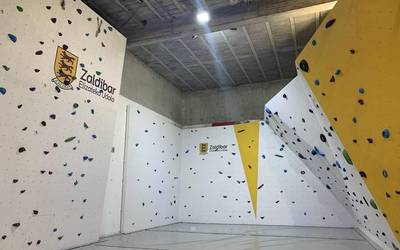 Zaldibarko rokodromo eraberrituak barikuan zabalduko ditu ateak