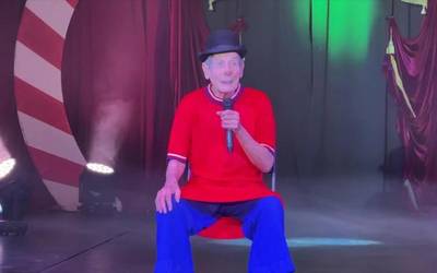 'Fofito' ren zirkuak belaunaldi guztiak bildu zituen Bergaran