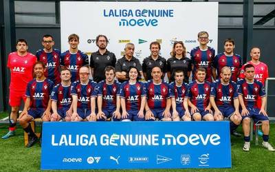 Gazteen buru osasuna eta Eibarko emakume ahaldunduen gaineko gogoetak gaur Eibarko Ongizatearen Plazan