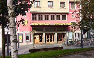 Aurrerantzean, jarlekuak zenbakituta egongo dira zinema-emanaldietan