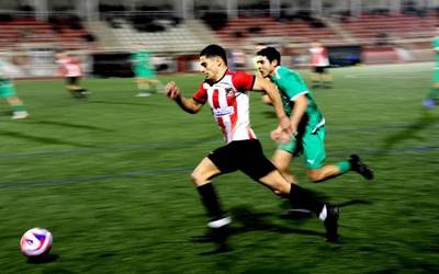 Haundik Amaikak Bat taldearen aurka jokatuko du zapatuan Mintxetan