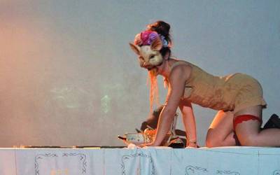 "La Deskarada" antzezlanerako sarrerak salgai daude dagoeneko, online eta udal liburutegian