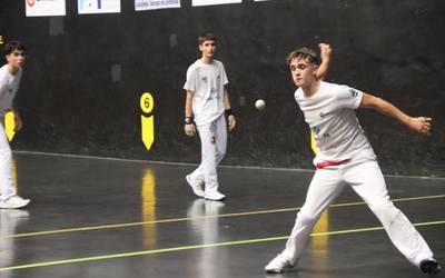 Hainbat pilota partida izango dira asteburuan Bergarako udal pilotalekuan