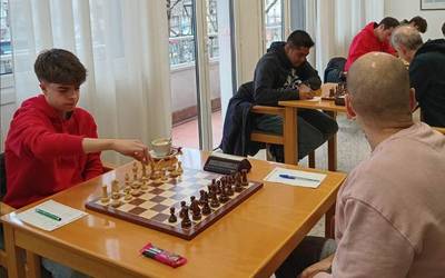 Bi garaipen garrantzitsu erdietsi dituzte Kbiko xake taldeek