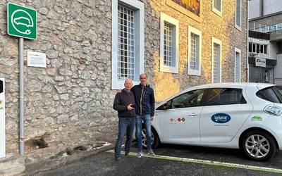 Herritarrek erabiltzeko auto elektrikoa eskuragarri paratu du Berako Udalak