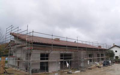 Uharte Arakil, Etxarri Aranatz aldeko Oinarrizko Gizarte Zerbitzuen Mankomunitatea eta Saprem enpresa