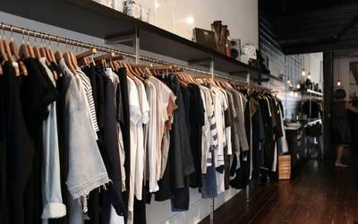 Outleta egingo dute Debako merkatariek ostegunetik larunbatera