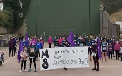 Iturengo emakumeen mahai ingurua eginen dute martxoaren 6an