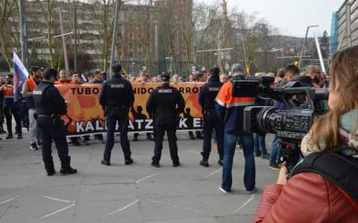 Tubos Reunidoseko langileek Trapagaranera eta Bilbora jo dute gaur