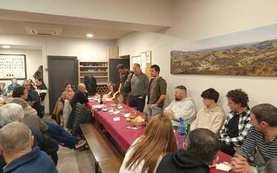 Bihar jokatuko dituzte Urola Kostako Herriarteko Bertso Txapelketako finalerdiak, Hiruputzun