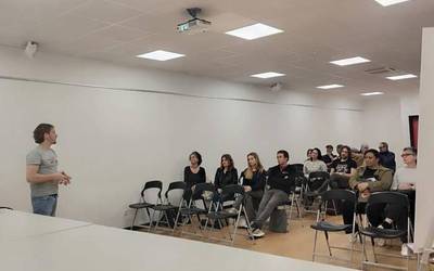 Pantailak Euskaraz mugimenduaz hitz egin du Ioritz Gonzalezek