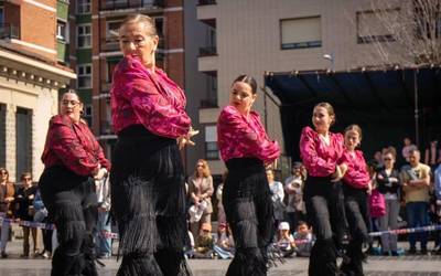 Amurrio Antzokia birritan beteko du bihar Kuskua elkarteak, 'Sustraiak' emanaldiarekin