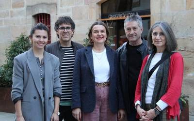 Etxebizitzaren inguruan Udal Gobernuak "planak besterik ez" dituela salatu du EAJk