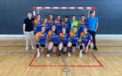 Eskubaloiko senior mailako nesken maila igoera jokoan Labegaraietan