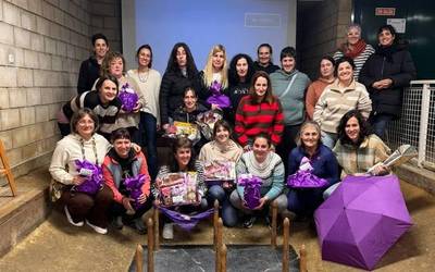 25 parte hartzaile eta giro ederra Luiaondoko emakumeen bola jaurtiketan