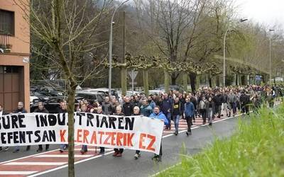 Sidenorreko langileek ozen esan dute beren eskubideen alde borrokan jarraituko dutela