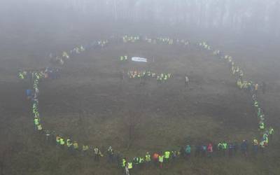 Ehunka herritarrek salatu dute Basalgo zentral eolikoak eragingo duen kaltea