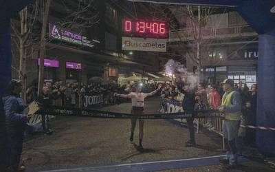 Koldo Etxebarria Gomez eta Nora Narbaiza garaile Elorritxugauez Trail lasterketan