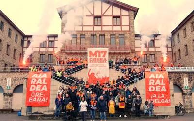 Martxoaren 17ko Greba Orokorrera batzeko Aiaraldean “arrazoiak soberan” daudela aldarrikatu dute