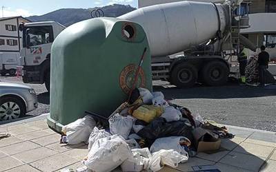 Kejie ta desditxie: "San Martinen, zaborra jaso gabe"