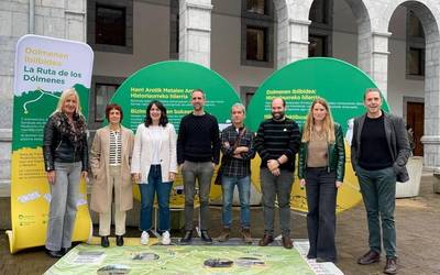 Dolmenen Ibilbidean aurkitutako pieza arkeologikoak lehen aldiz ikusgai egongo dira