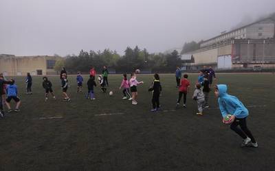 Jolashezi , errugbi eta kirol egokituko topaketan arituko dira gure ikasleak!