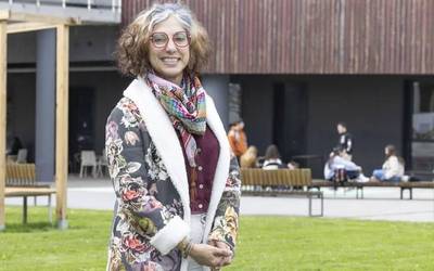 "Emakumeek presentzia handiagoa dute bereziki euskarazko hedabideetan"