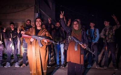 Hitzaldia eta zuzeneko konexio egingo dute gaur Rojavarekin, Siriako herri kurduaren eta emakumeen iraultzaren egoera ezagutzeko