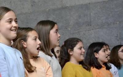 Taldez Talde egitasmoaren 25. urteurreneko emanaldia eskainiko dute igandean, Baztartxon