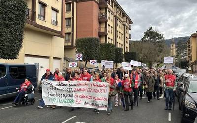 Beste behin, kalera irten dira berriztarrak osasun publikoaren defentsan