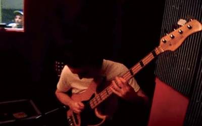 'Mara-Mara' abestia kaleratu du Peio Uribetxebarriak La Txamako 'Konpa Luis'-ekin batera