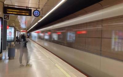 Metro Bilbaok ohiko zerbitzuen %30 bermatuko du martitzeneko greba egunean