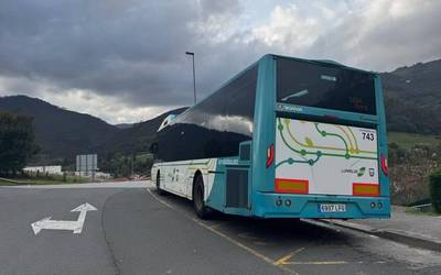 Biharko deitutako grebak eragina izango du garraio publikoan