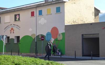 Greba dela eta, haur eskolan gutxieneko zerbitzuak