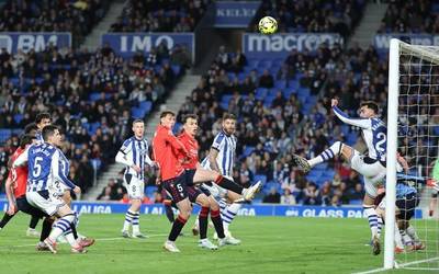 Alfonbra gorria Realari