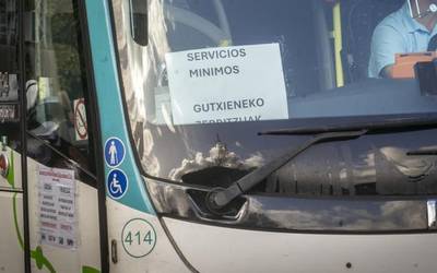 Oinarrizko zerbitzuak Mallabiko eta Ermuko autobus lineetan