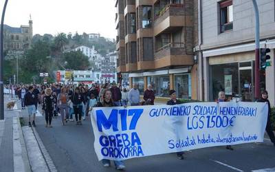 Kaleak hartu dituzte gutxieneko soldata propioaren aldeko borrokan