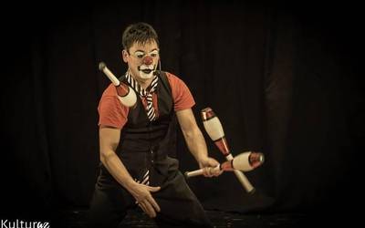 Barrenak bi sarrera bikoitz zozkatuko ditu domekan Ekain pailazoaren 'txou'-a ikusteko