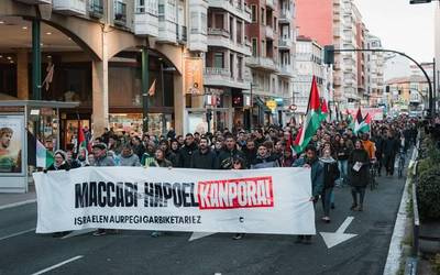 "Ez dezatela saskibaloia erabili entitate genozidaren propaganda egiteko"