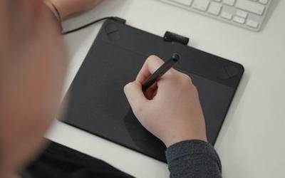 Aiaraldea Ekintzen Faktoriak diseinatzaile lan-poltsa ireki du