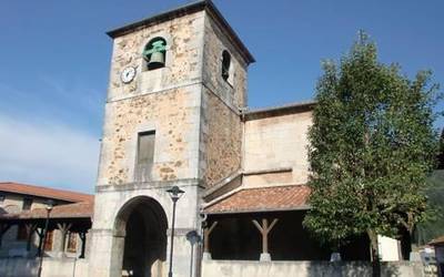 Aste Santuko eliz-ospakizunen berri eman du Mendaroko parrokoak